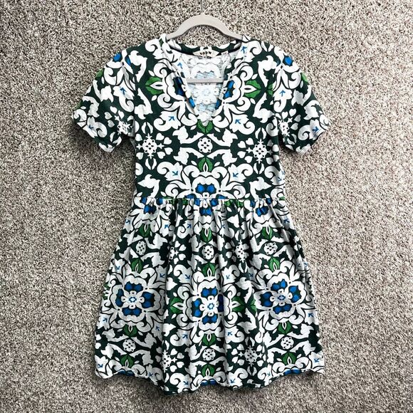 Boden Dresses & Skirts - Boden Dress Women’s 6 Easy Notch Neck Jersey Green & White Patterned Mini